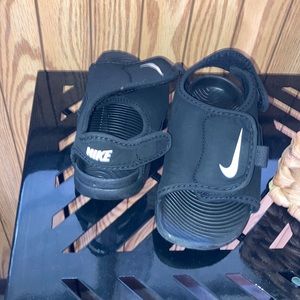 Nike slides